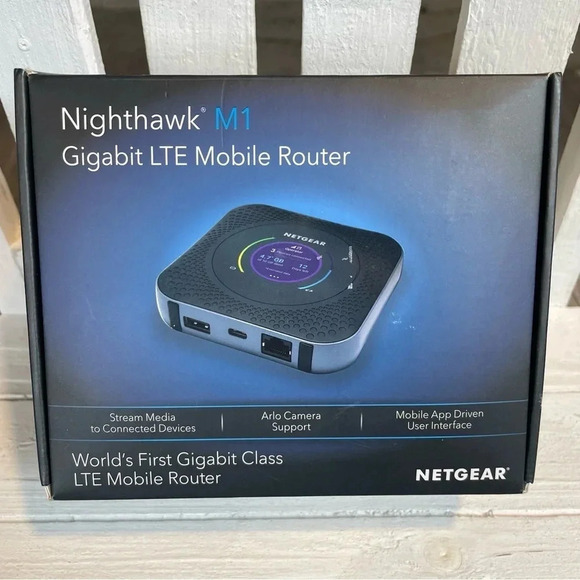 Netgear Nighthawk M1 LTE Mobile Hotspot Router , M1100 • New• Never Used - Picture 1 of 4